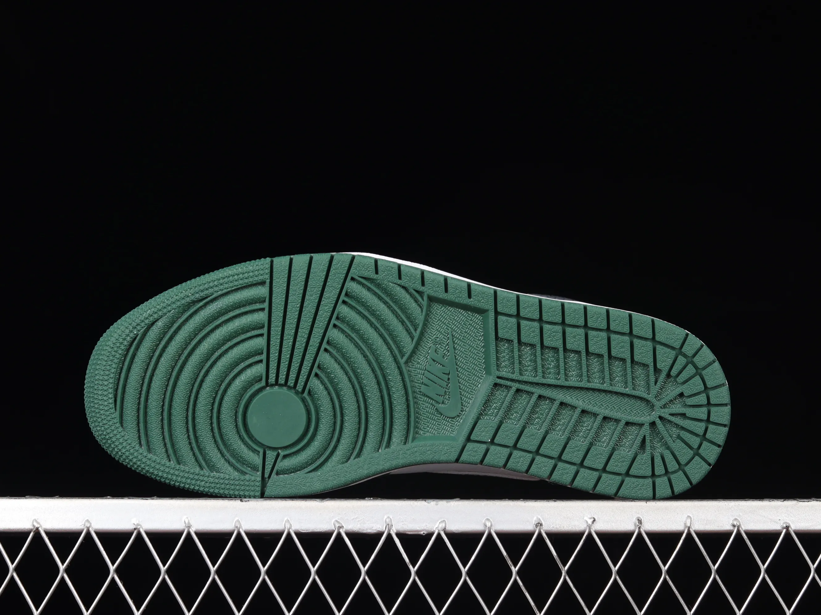 All categories Air Jordan Jordan series basketball shoes Air Jordan 1 High Air Jordan 1 High OG "Gorge Green" AJ1 Joe 1 white and green stitching DZ5485-303